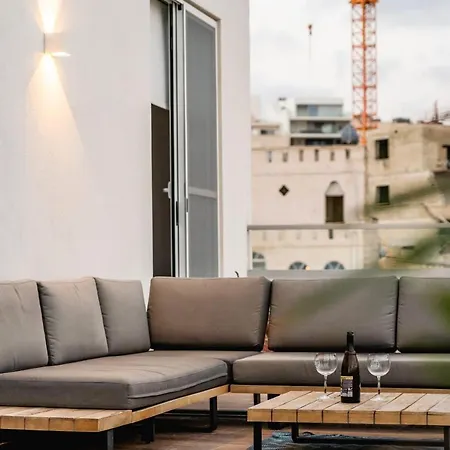 Luxurious Penthouse With Private Pool, Wifi & Ac By 360 Estates