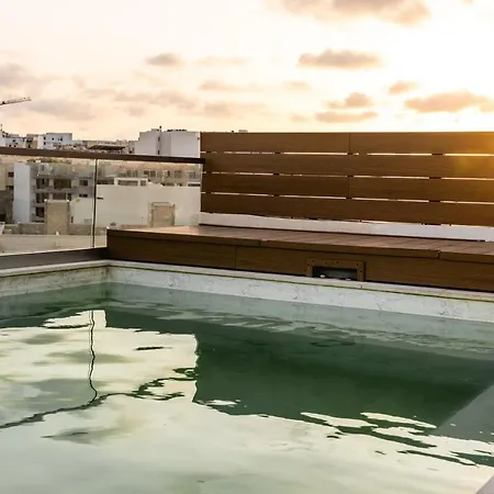 Luxurious Penthouse With Private Pool, Wifi & Ac By 360 Estates * Msida