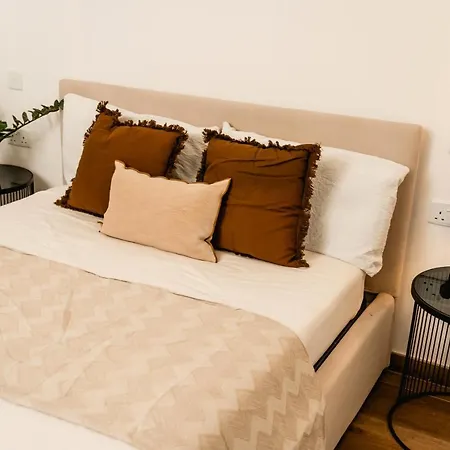 Luxurious Penthouse With Private Pool, Wifi & Ac By 360 Estates Msida