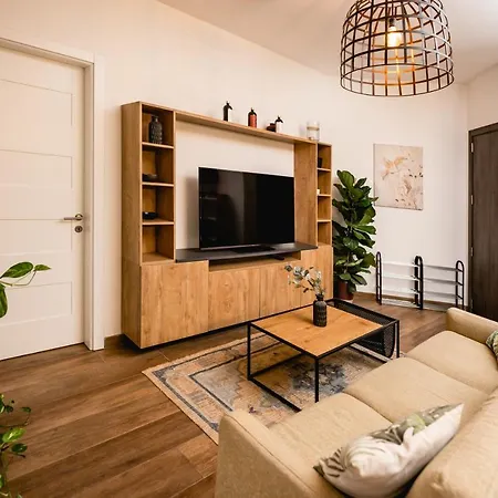Luxurious Penthouse With Private Pool, Wifi & Ac By 360 Estates Apartment